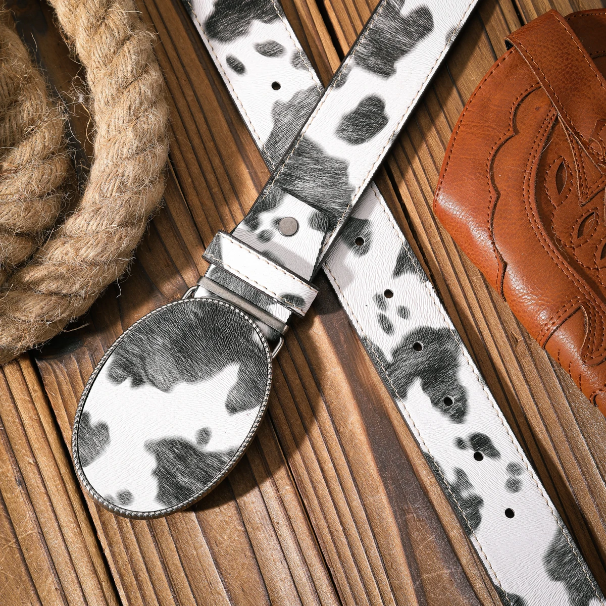 Ein lässiger und retroer Gürtel, ein Taillenaccessoire für Kleidung im Western-Stil, Metallschnalle, PU-Gürtel, geeignet für Männer und Frauen. – Detail 8