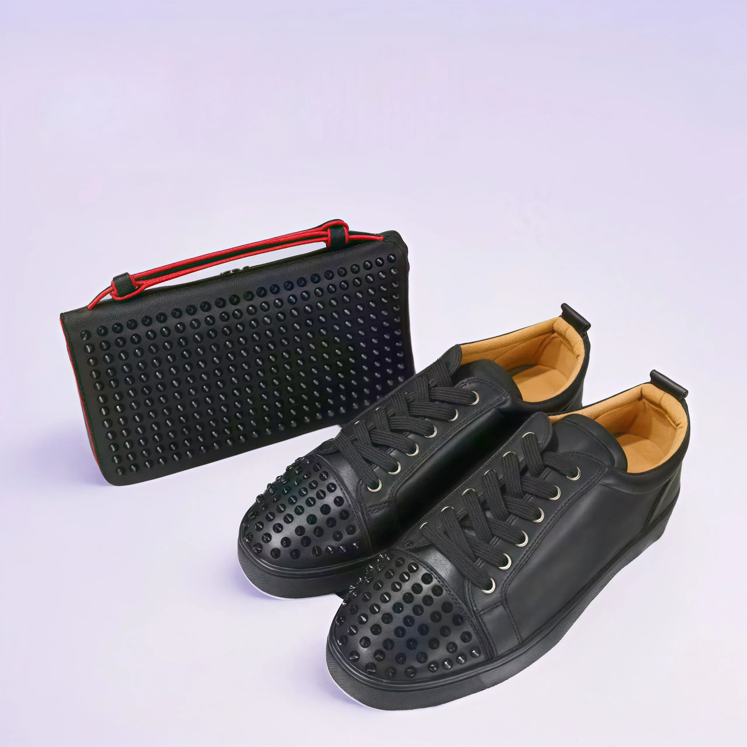 

Designer Style Shoes Fashion Studded Casual Flats Women's Sneaker Round Toe Lace-Up Mens Sports Shoes Leather New Fashion Unisex