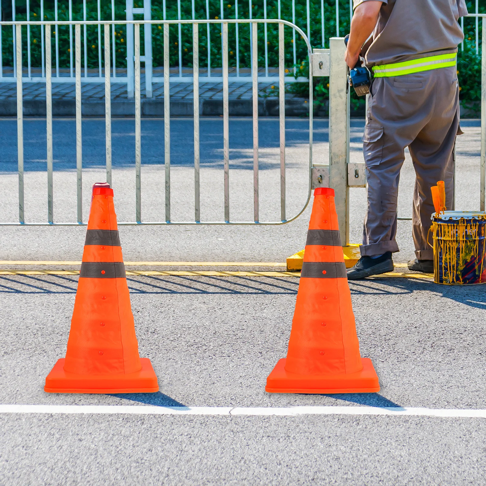 2 個の折りたたみ式トラフィックコーン折りたたみ式反射オレンジマーカーサッカー練習用道路安全屋外ゲーム多目的