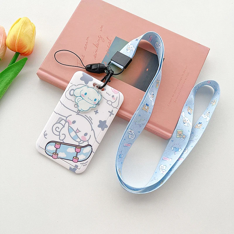 Sanrios Anime Kuromi Purin Dog Porta Tarjetas de Identificación de PVC con Diseño de Animal Lindo y Melodía, Cordón para Colgar al Cuello, Estuche Telescópico para Tarjetas y Colgante