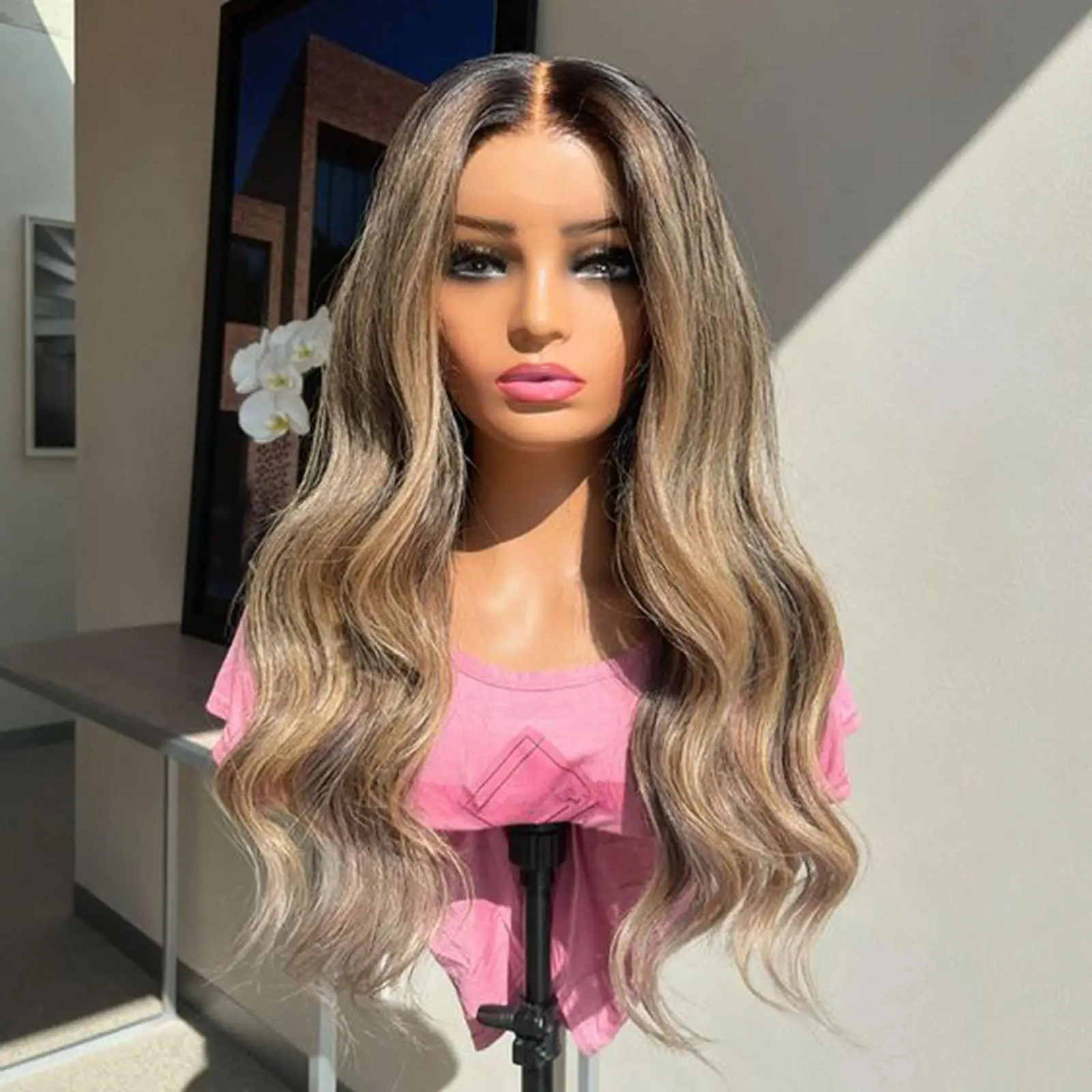 

Realistic Female Mannequin Head, Manikin Wig Stand with Shoulder, Wig Display Stand Cosmetics Display Model,