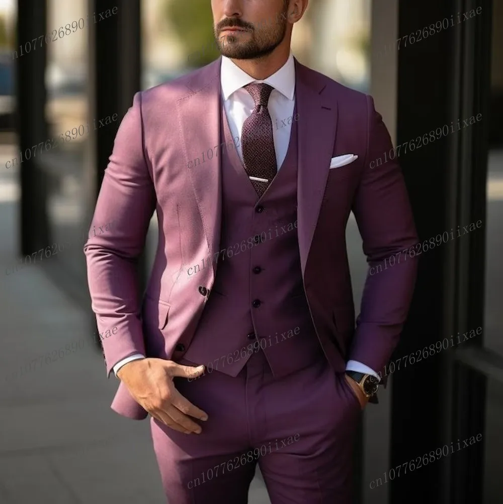 

Fashion New Formal Purple Men Suit Groom Groomsman Wedding Party Prom Business Male Tuxedos 3 Piece Set Blazer Vest Pants