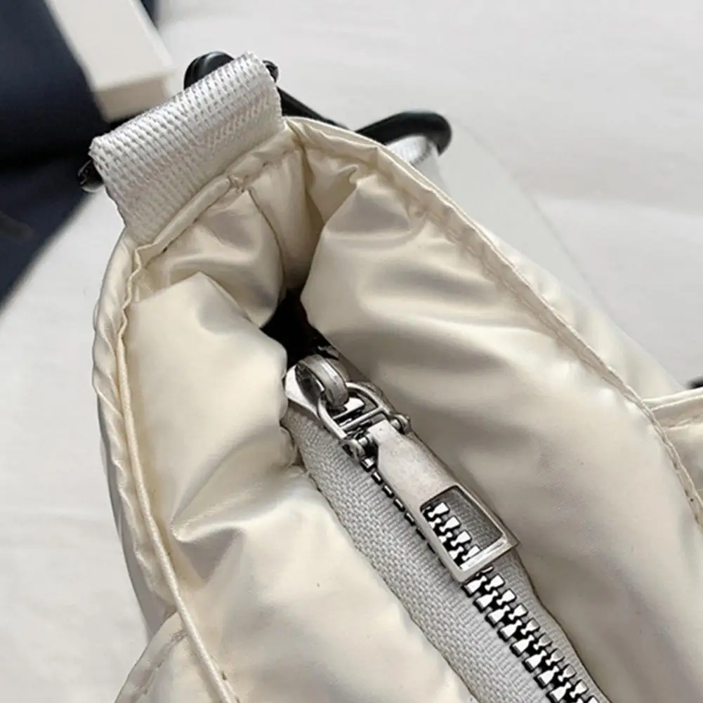 Damenhandtaschen, leichte Puffy-Handtasche mit großem Fassungsvermögen, gesteppte Schultertasche mit verstellbarem Riemen, Puffer-Tragetasche, Einkaufstasche – Detail 15