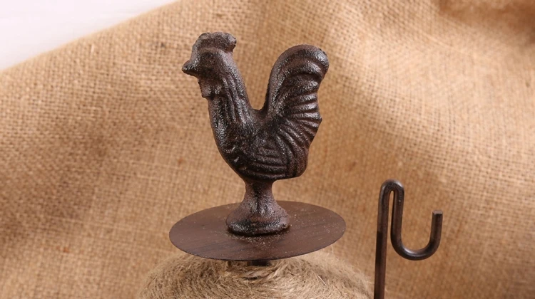 Vintage Cast Iron Rooster Thread Spool Ornamental Metal Bobbin Reel Gift and Craft Accessories for Home Decor Art Collection