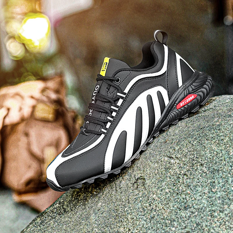 

Highly wear-resistant rubber outsole, suitable for mountaineering, hiking, cross-country and complex mountain terrain, professio