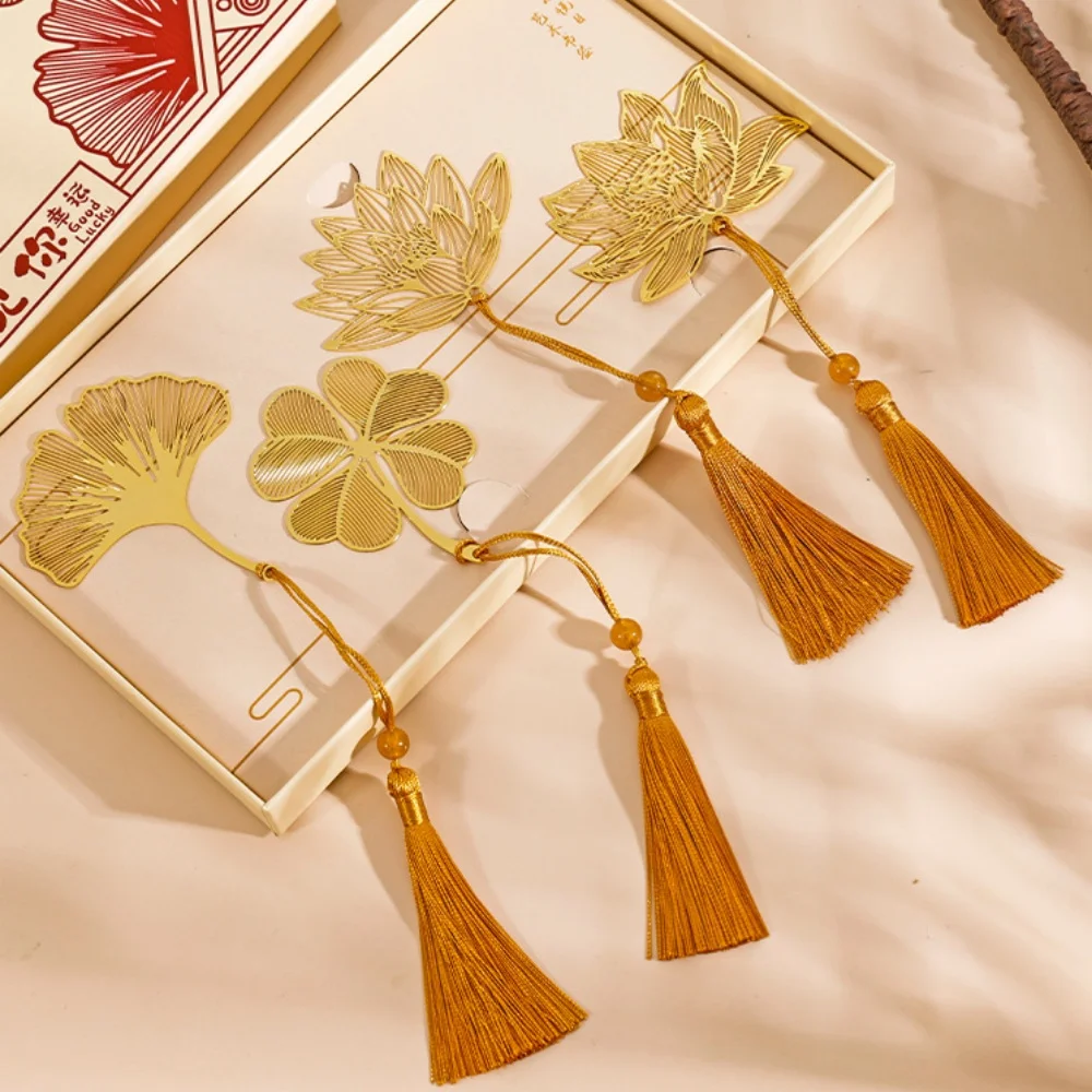 

1pcs Vintage Gold Lotus Bookmark Metal Bookmarks Ginkgo Aesthetic Stationery Student Book Accessories School Supplies