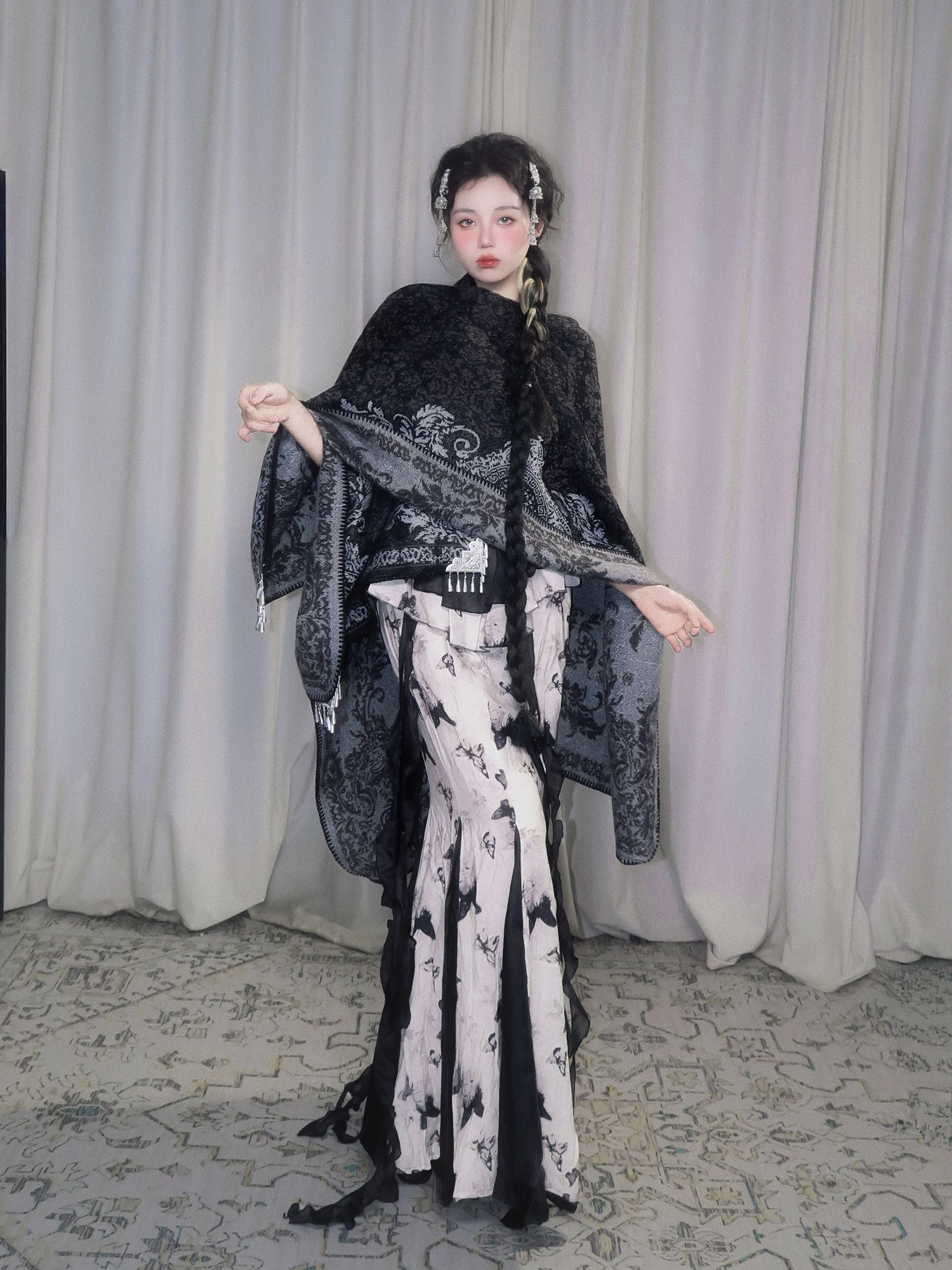 

Новая женская осенне-зимняя накидка Yu Bai в китайском стиле с национальным узором и кисточками, вдохновленная стихами и поэзией