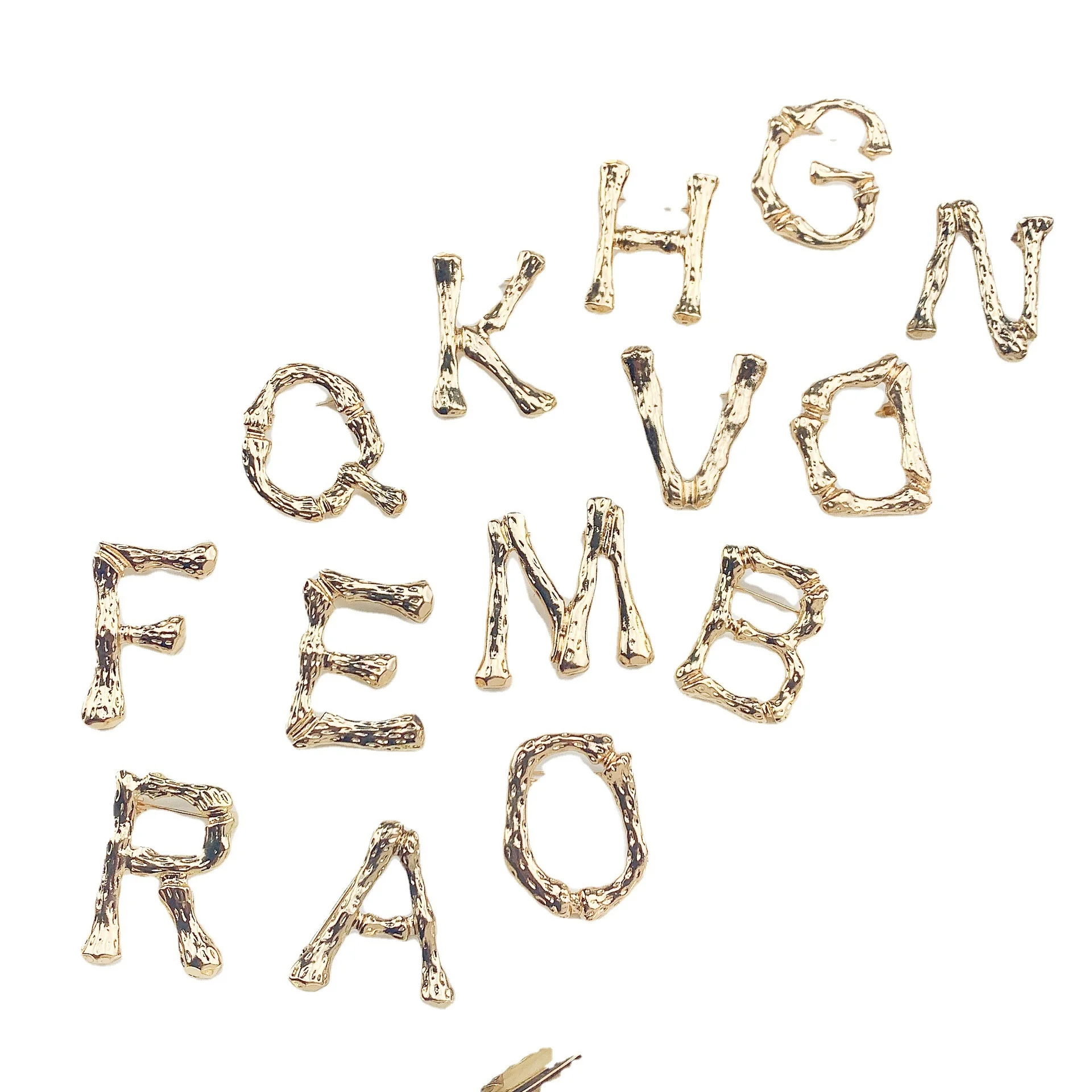 Broche de aleación con letras en inglés, accesorios de ropa, hebillas de broche universales versátiles, broches de diseñador ABC, adornos de moda