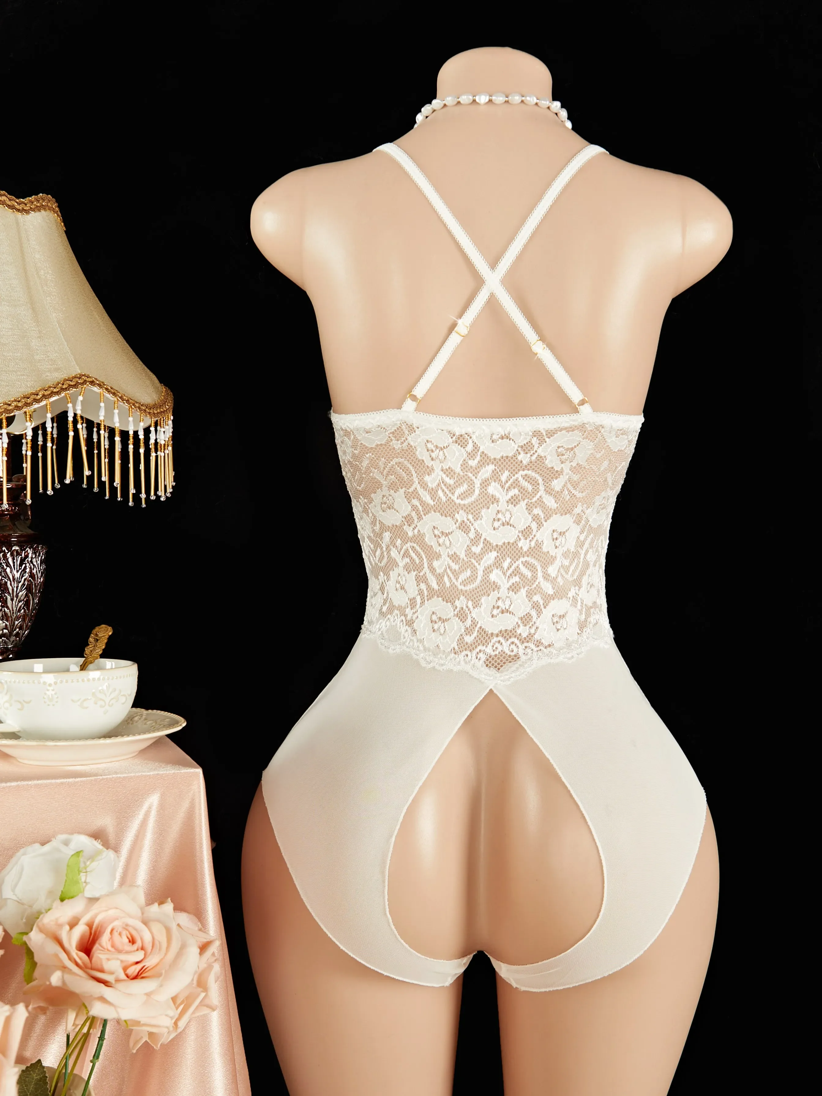 Costumes érotiques en dentelle pour femmes, body ajouré, pyjama, Lingerie Sexy sans entrejambe, poupées Teddy, décolleté en V profond, soutien-gorge ouvert, sous-vêtements