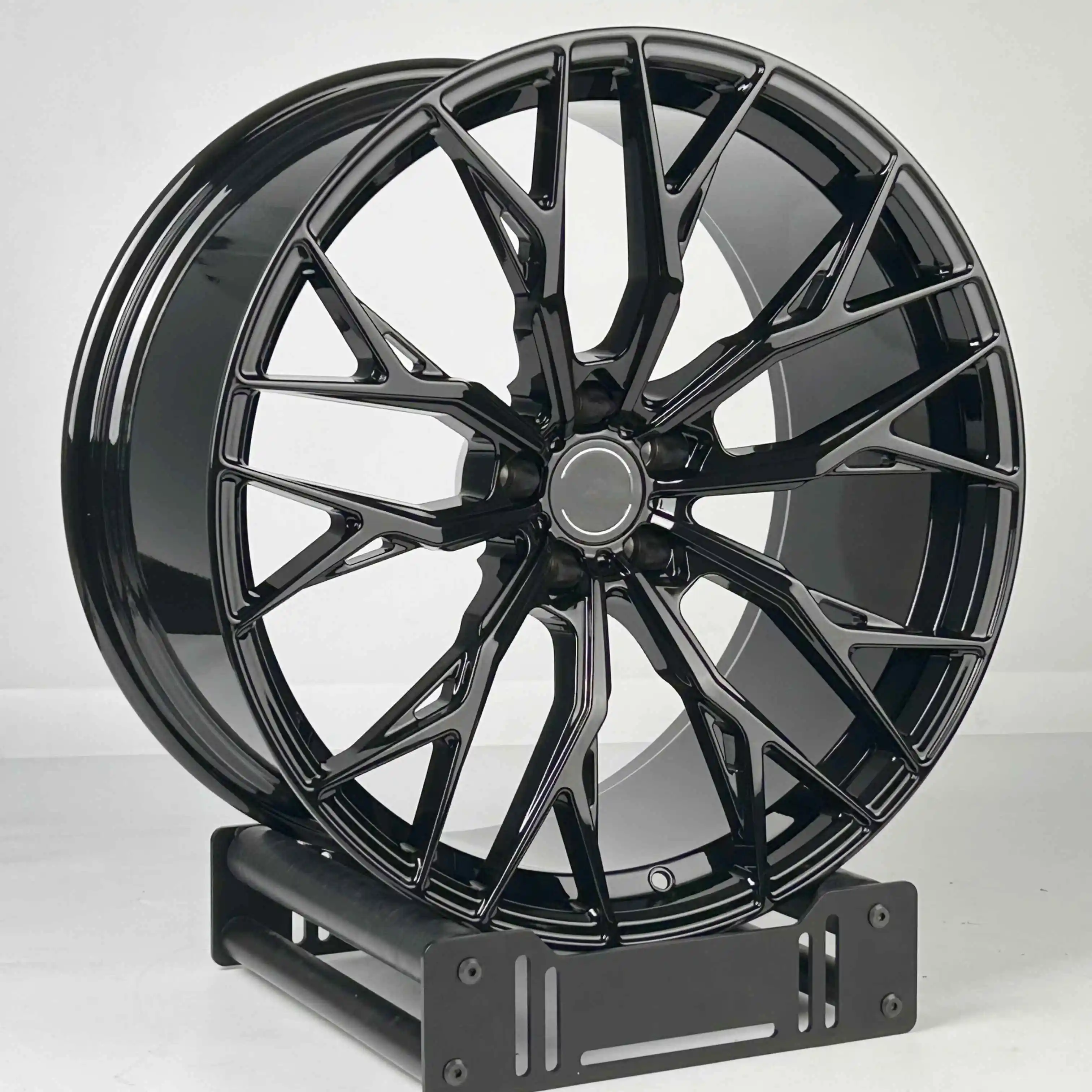 Kw Custom Forged 5x114.3 Wheels for Ford Mustang GT S650 S550 S197 19 20 21 22 Inch Rims Glossy Black Alloy Muscle Car Wheel