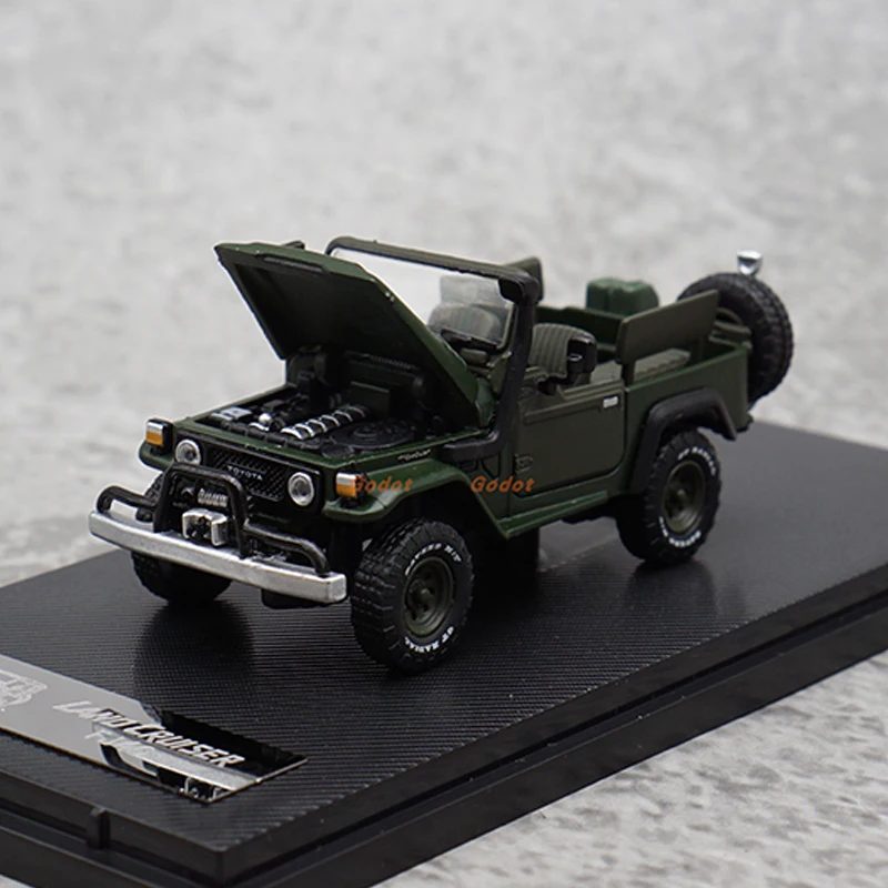 RM 1:64 Scale Diecast Alloy FJ40 Convertible Off-road Vehicle Model Classics Adult Nostalgia Toys Souvenir Gifts Static Display