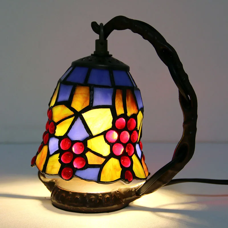 

Antique Tiffany Style Table Lamp Art Bedside Light Handcrafted Desk Lamps Stained Glass Dragonfly Lampshade Lights