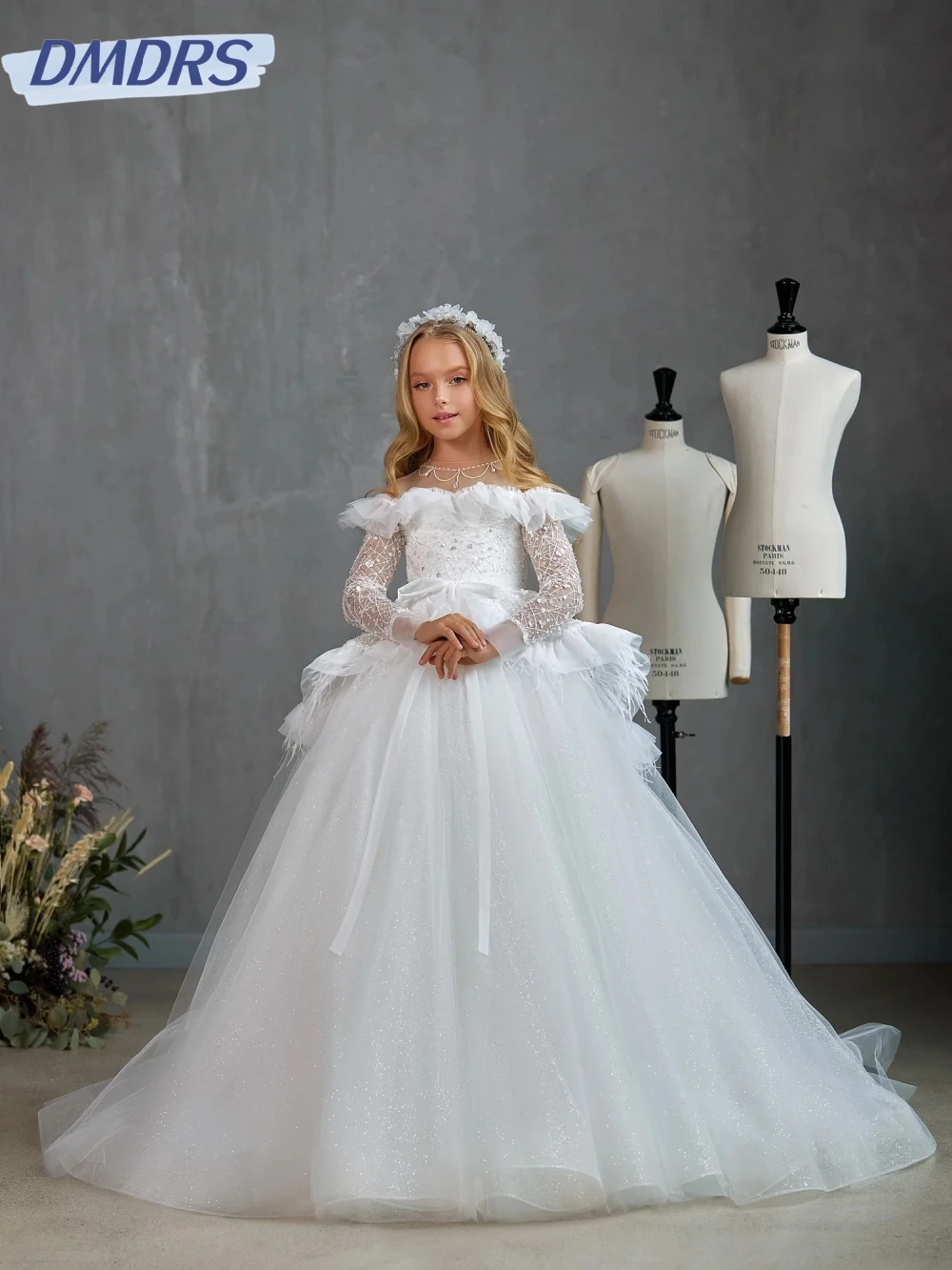 Puffy Glitter Sequins Feathers Princess Gown For Kids Stage Performance Luxurious Long Sleeve Girls Dresses Birthday Party Wear