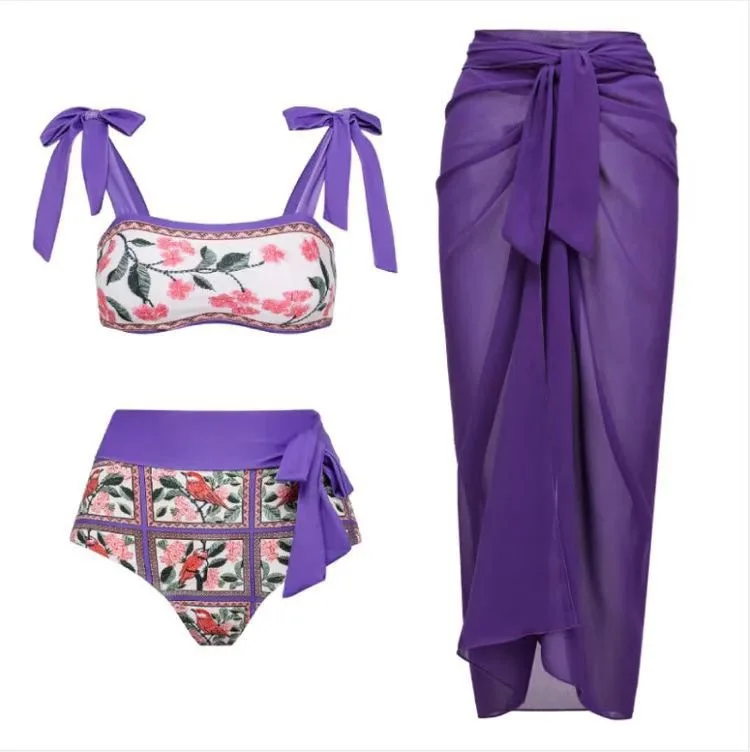 

2025 new European and American women's hip-wrapped three-piece swimsuit color-matching printed beach sunscreen