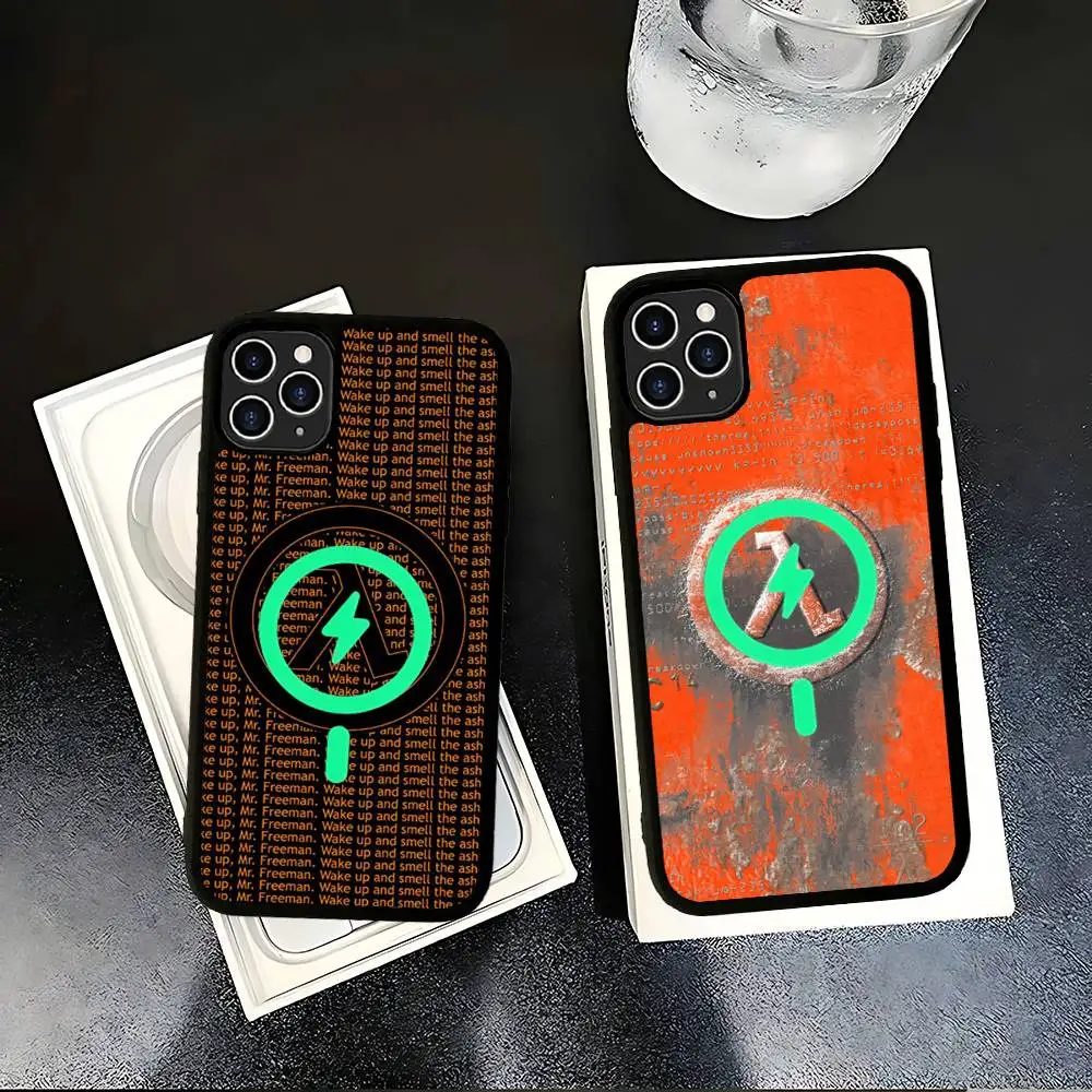 Game Half Life For iPhone 17 Air 16 E 15 14 13 12 11 Pro Max Plus PC Shock TPU Cover For Magsafe Phone Cover
