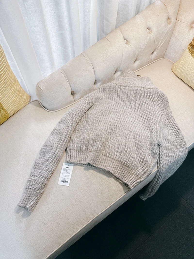 سترة صوفية محبوكة ناعمة بياقة عالية على الطراز الكوري فضفاضة وأنيقة للنساء