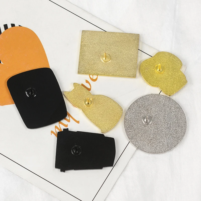 Broche de esmalte personalizado para lapela de roupas, alfinetes personalizados para gatos, joias preto e branco, crachás de autismo para amantes e amantes do clube