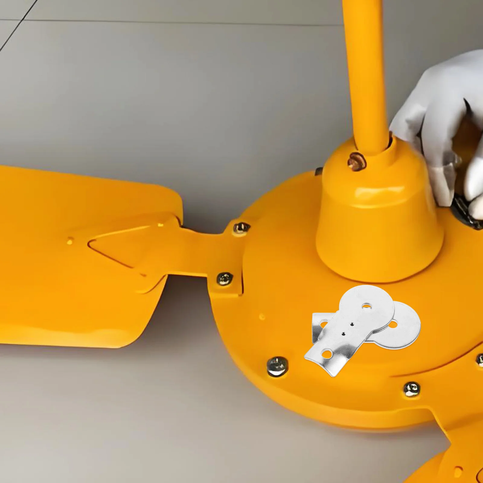 

2Pcs Ceiling Fan Mounting Gasket Durable Metal Invisible Design Safe Support for Living Room Fan Installation Gasket