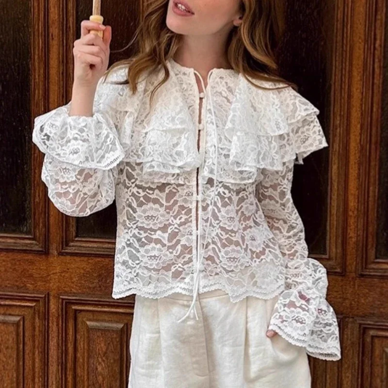 

2025 Autumn French Ruffle Lace Blouse Women Fashion Loose Bell Sleeve Shirt Beige
