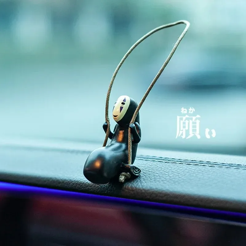 ميازاكي هاياو رجل مجهولي الهوية رجل مجهولي الهوية يتأرجح سيارة تزيين مُثبت دمية صغيرة لعبة الإبداعية لطيف