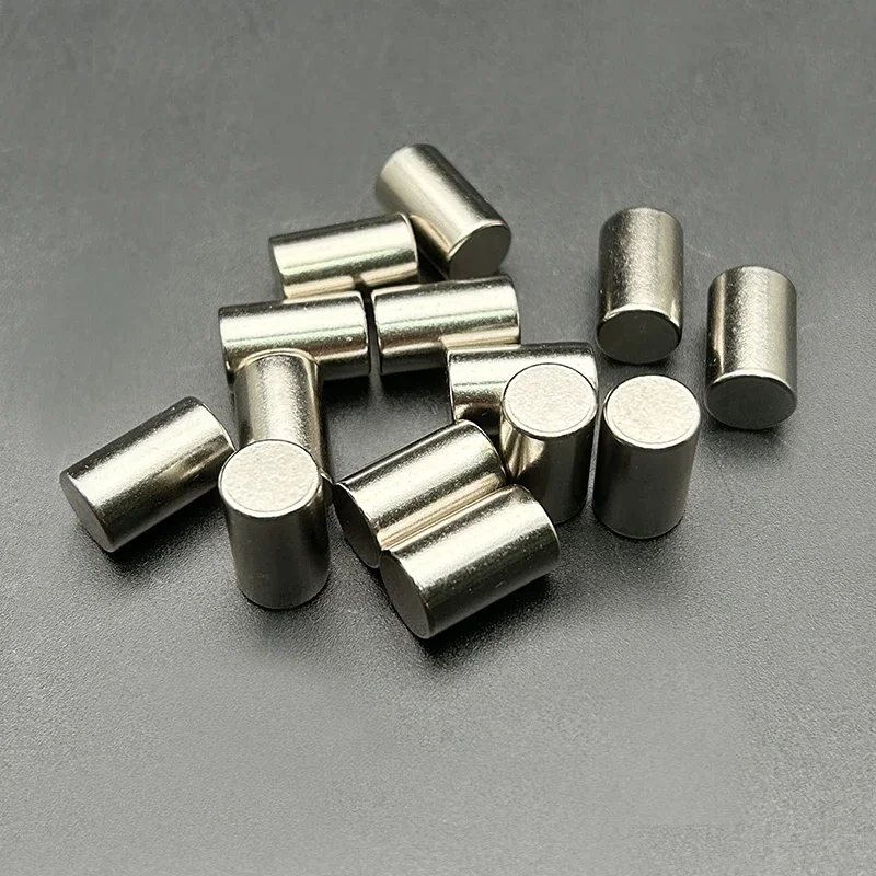 

80Pcs Iron Pickup Pole Pieces Slugs Magnetic Rods Bars Silver for Electric Guitar/Bass Parts 15.3 x 9.5mm/14.5 x 9.5mm
