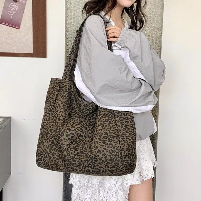 

Trendy Textured Leather Diaper Bag Women Square Satchel Shoulder Purse Luxury Tote Messenger Elegant Large Capacity Style
