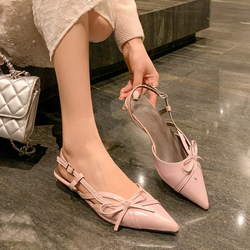 

Сандалии Baotou в темпераментном стиле с бантом, женская летняя одежда J, универсальные туфли на высоком каблуке с острым носком и неглубоким горлышком с одним поясом