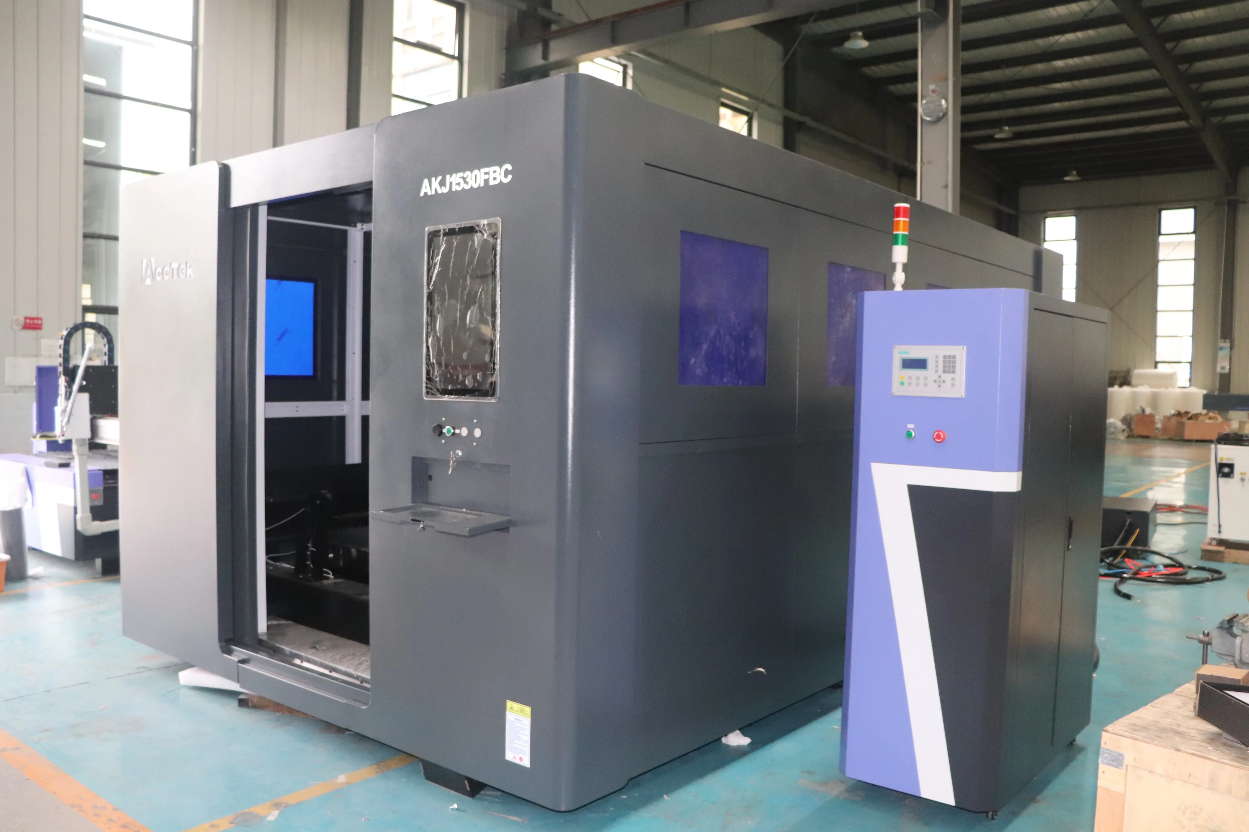 Full Enclosed 3015 4015 4020 6015 6020 6025 8025 10025 12025 IPG Raycus MAX nLIGHT CNC Metal Plate Fiber Laser Cutting Machine