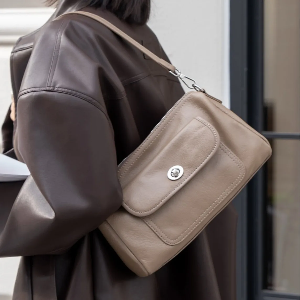 Genuine Leather Crossbody Bag for Women Soft Cowhide Shoulder Handbag Fashionable Practical Tote Satchel
