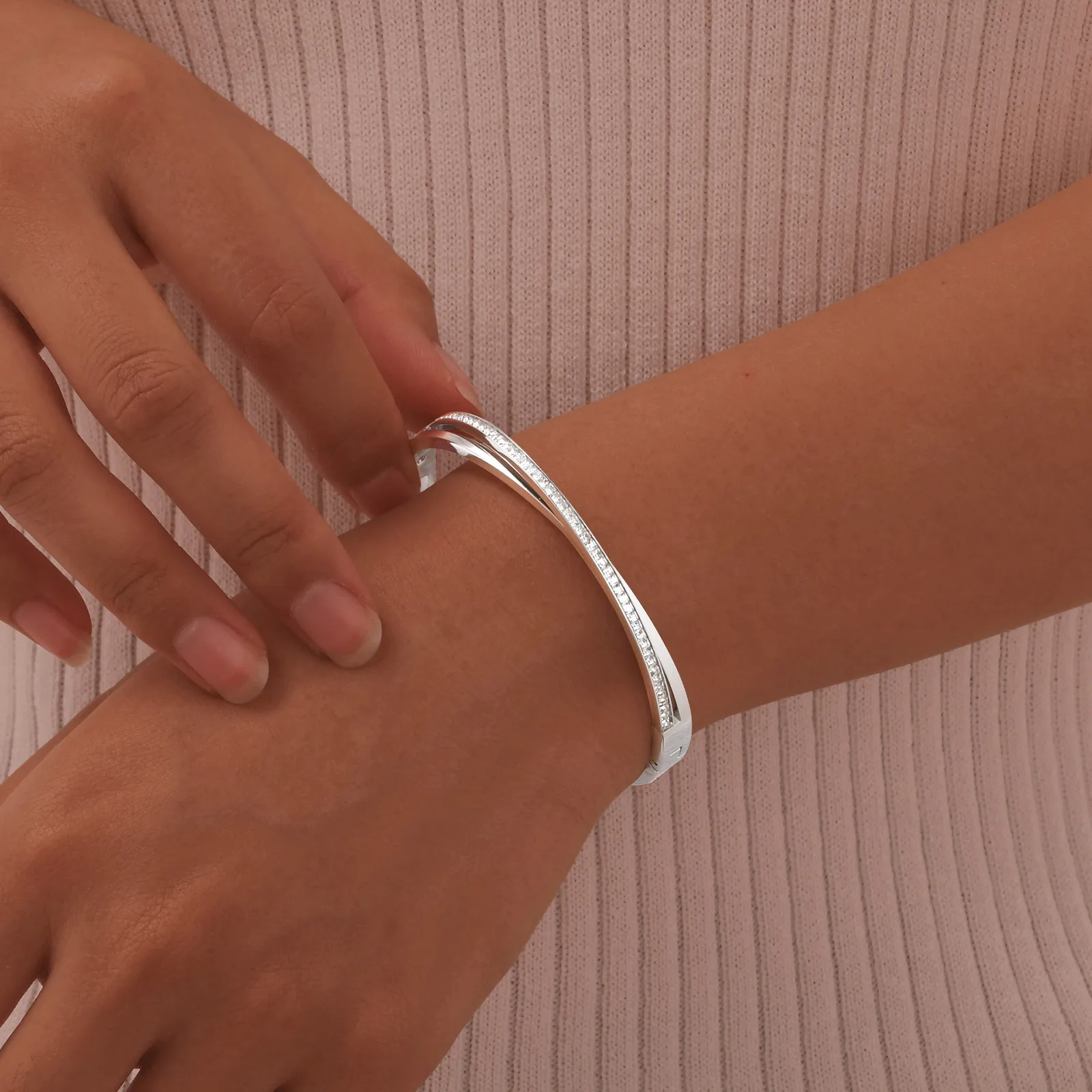 Trendy Gekreuzte Zirkonia Steine Armreifen Frauen Mädchen Edelstahl Layered Manschette Hand Armbänder Schmuck Zubehör – Detail 3