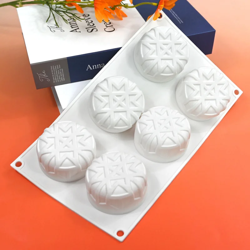 6Round Totem Pattern Mousse Mold Handmade Soap Silicone Mold Cross-Border Hot Aromatherapy Candle Mold Chocolate Mold