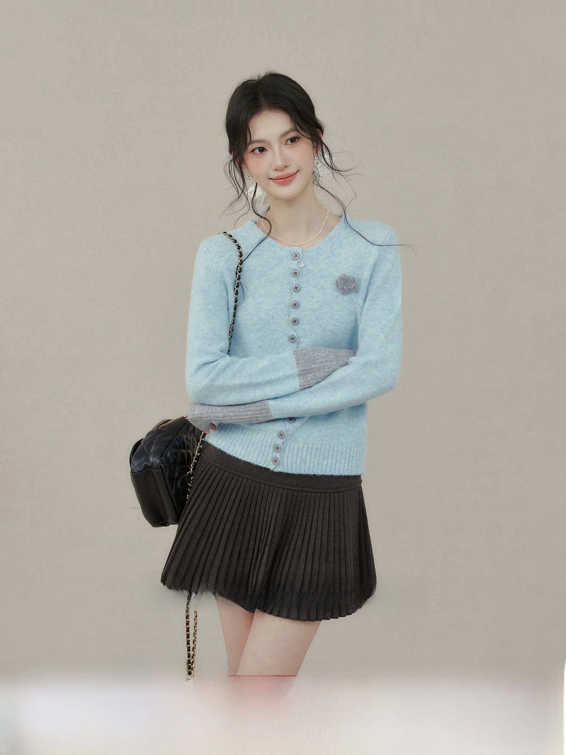 

Blue Knitted Long Sve round Ne Splicing Sweater for plus Size Women OuYang Xi Micro Fat "Evening Wind Weaving Dr"