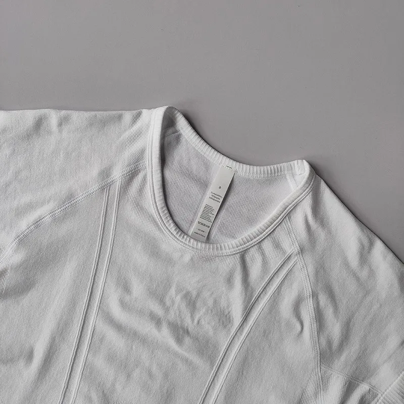 Sommerliches Damen-T-Shirt mit kurzen Ärmeln, Yoga-Shirt, Sportshirt, Fitness-Oberteil, Laufshirt, lässiges Yoga-Outfit, Oberteil. – Detail 11