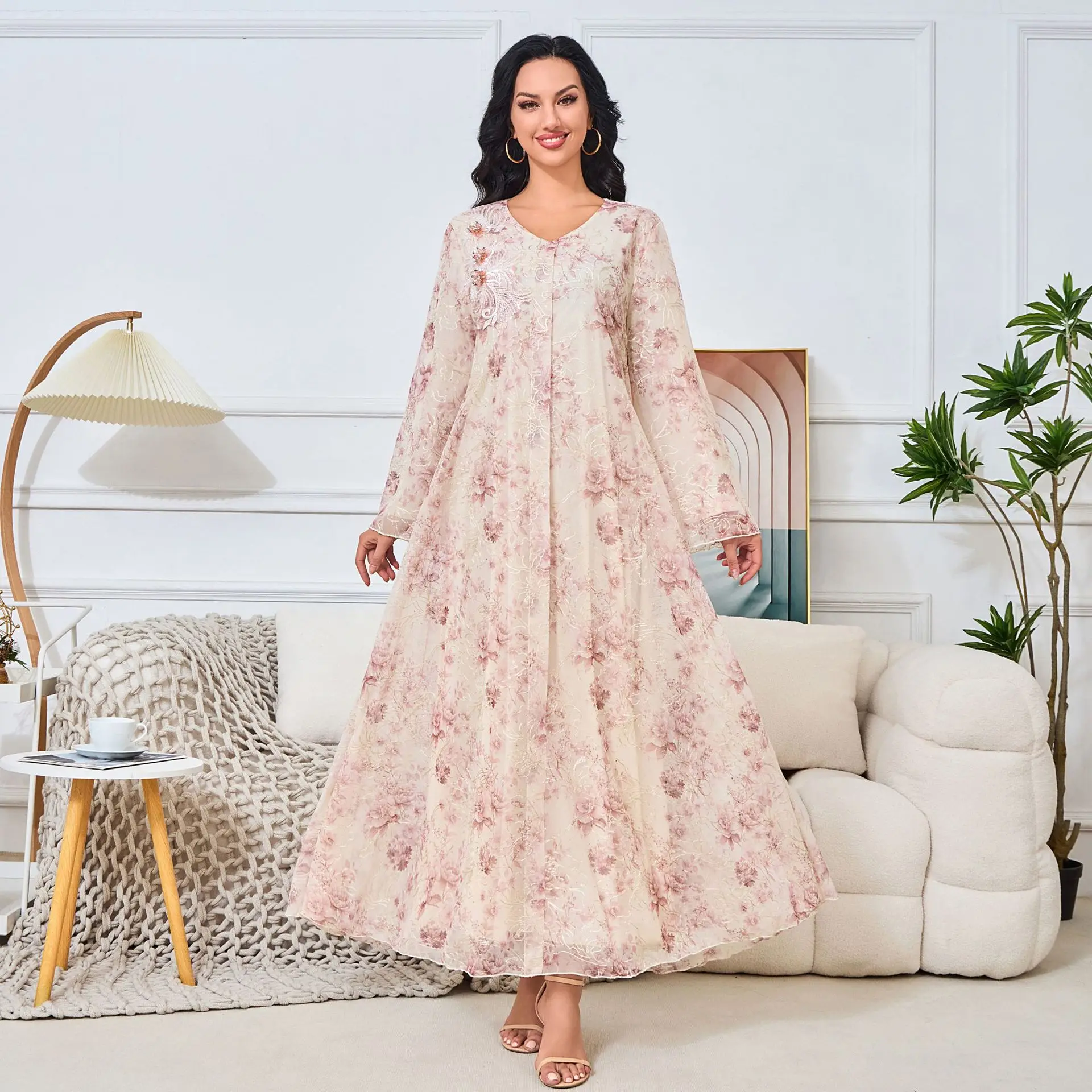 

Saudi Arabian Middle Eastern Ladies' Elegant Abaya: New Autumn Embroidered Beaded Pink Abaya Dubai Long Dress Gown 2025