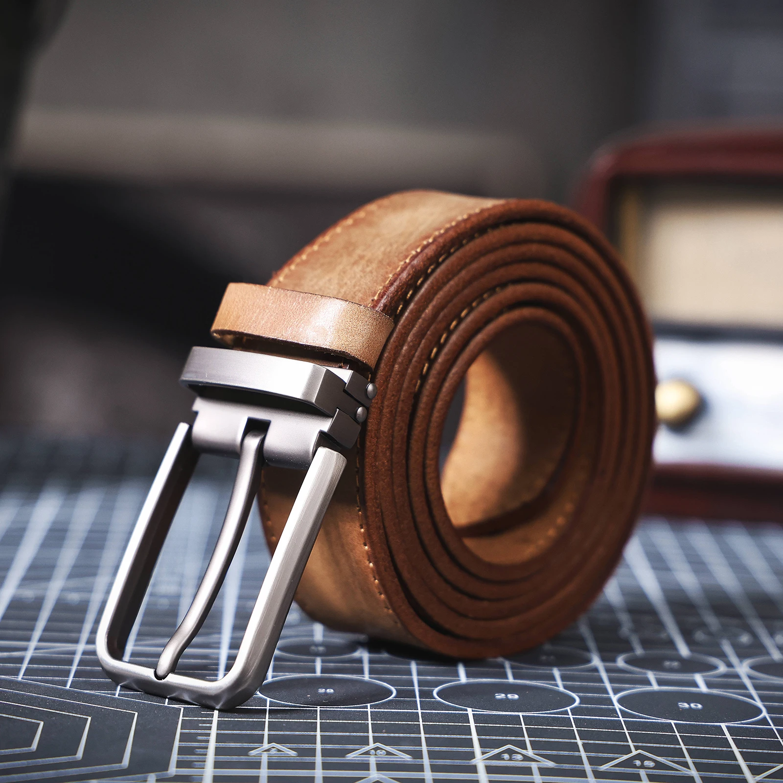 Echtleder-Herrengürtel aus Rindsleder, Italienisches Dickleder mit Geschenkbox, Retro Vielseitiger Herren-Jeansgürtel, Ideale Geschenkwahl – Detail 31