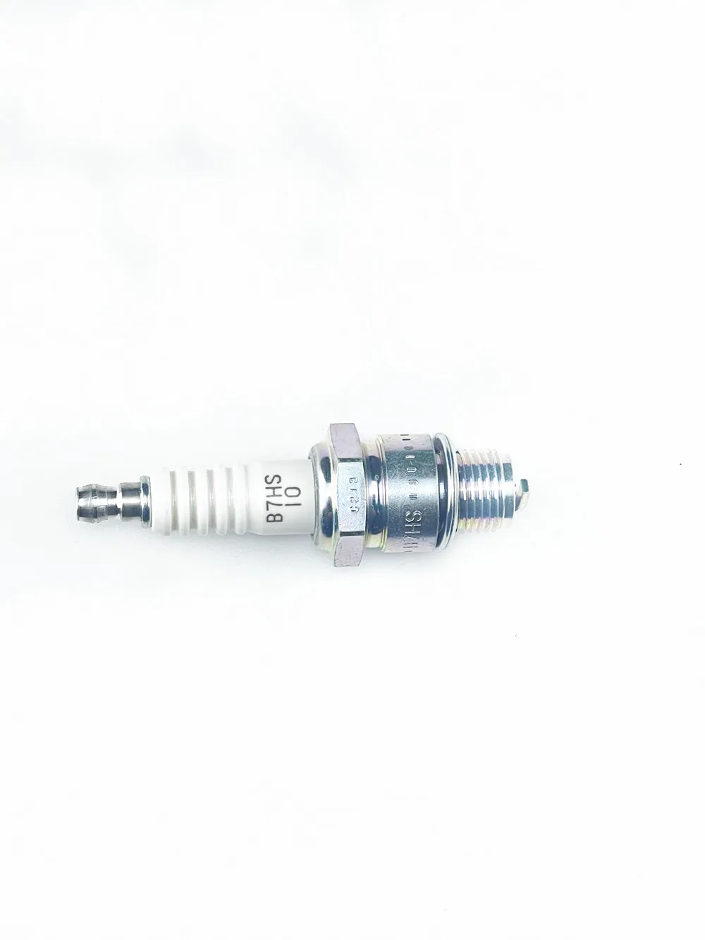 Boat Eengine Spark Plug NGK B7HS-10 Boat Outboard Motor 2 Stroke 15HP40HP For Yamaha HIDEA SUZUKI