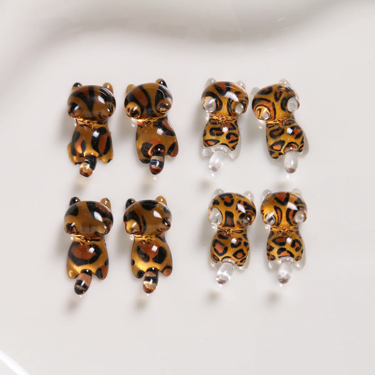 Ins Style Leopard Print Cat Resin Patches Cartoon Mini Running Kitten DIY Jewelry Accessories for Women