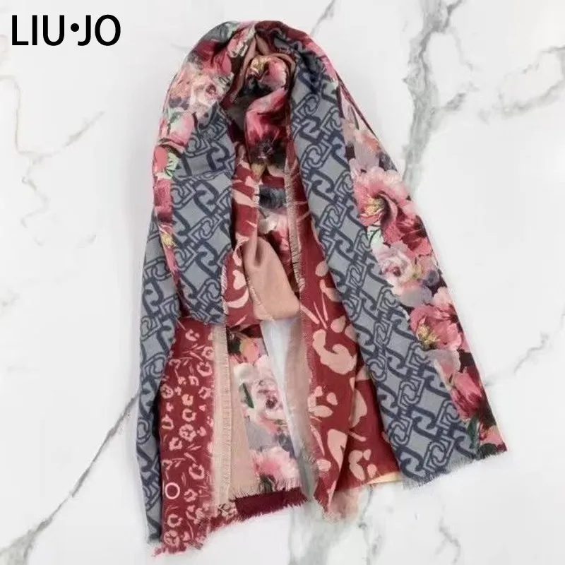 Liu Jo Original Single Italian Tide Brand Flowers Letter Scarf 2025 Young Luxury Simple Atmosphere New Fashion Warm Shawl Scarf