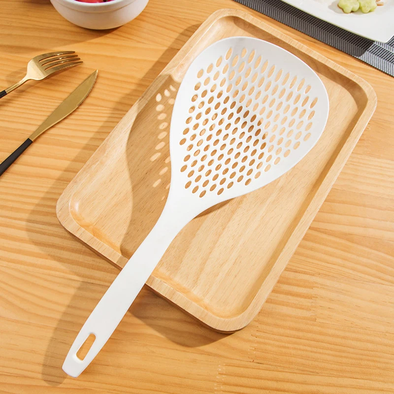 Kitchen Shovel Colander Cooking Shovel Strainer Scoop Long Handle Sieve Plastic Ice Shovel Leakage Spoon Kitchen Accessories