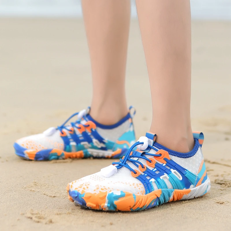 2024 New children\'s swimming shoes children\'s shoes outdoor hiking trampoline shoes beach beach quick dry shoes