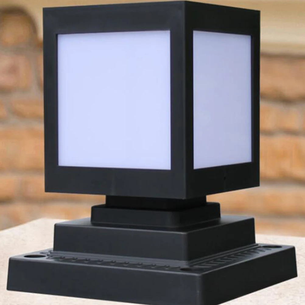 

Solar Powered Fence Lights Outdoor Post Lamp for Garden Lawn Column High Brightness Energy Saving Waterproof Solar Light