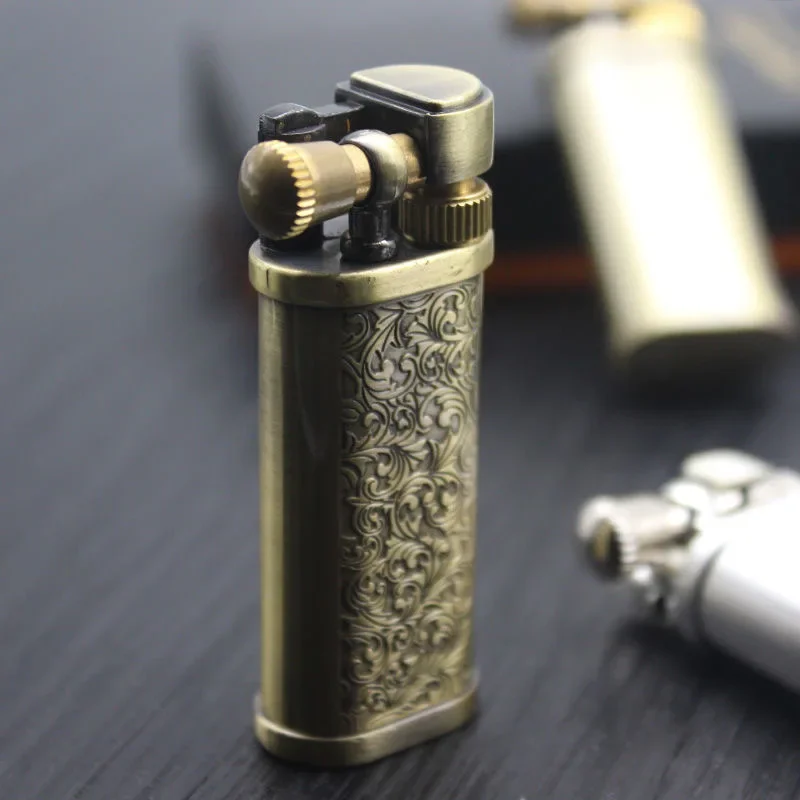 Nostalgic Old Fashioned Grinding Wheel Kerosene Flint Lighter Metal Free Fire Cigar Pipe Oil Lighter Creative Men Smoking Gift