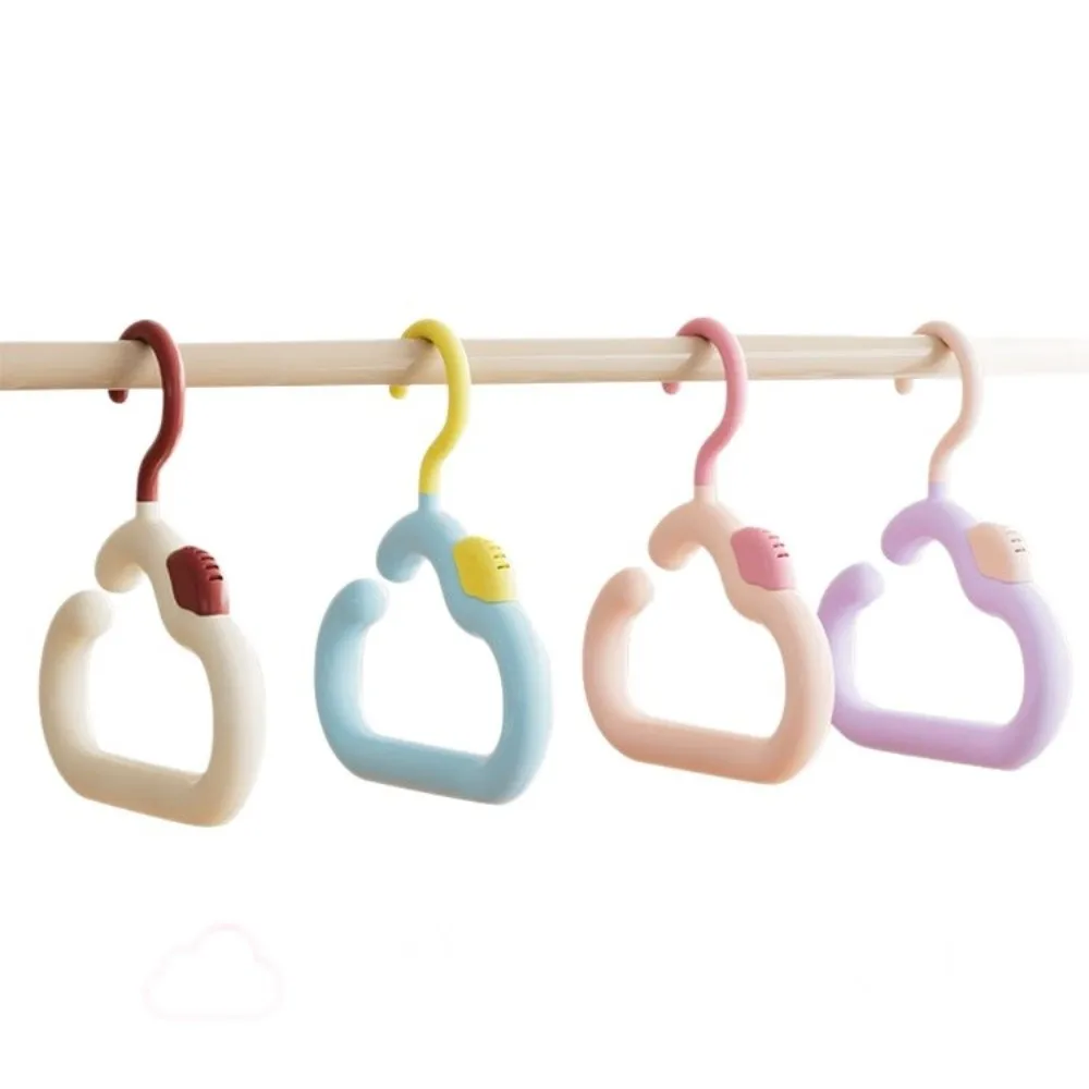 Cloud-Shaped Design Multi-Purpose Hanger Multifunctional Hanging Rack Hanging Rack Plastic Material Plastic Hanger