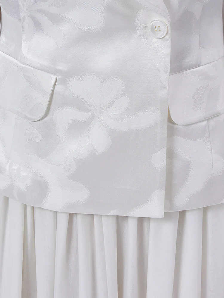 VOA-Jacquard Crêpe Lourde Soie, Revers Plissé, Un Bouton, Mûrier Blanc, Court CoatWE366, Automne et Hiver