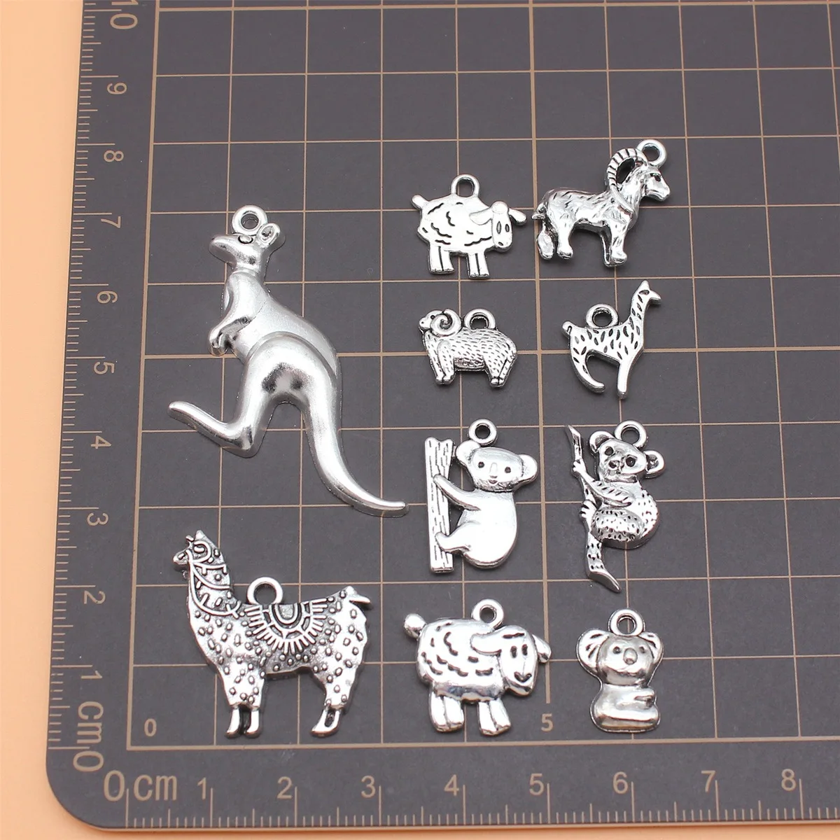 150Pcs/Bag 10 Styles Antique Silver Color Australian Animal Kangaroo Koala Alpaca Sheep Charms Pendant Diy Jewelry Accessories