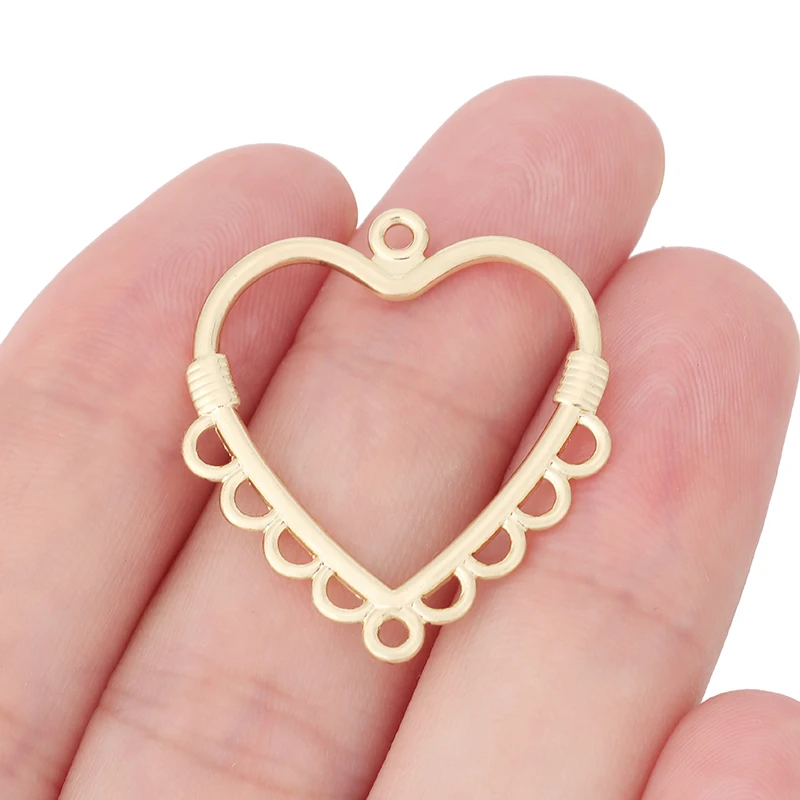 4 x Large Hollow Heart Love Chandelier Connectors Antique Gold Color Charms Pendants For Earrings Jewelry Making Accessories