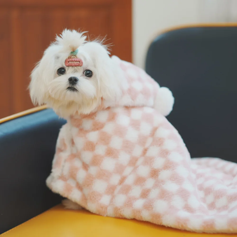 New Pet Hoodie Cloak Pet Plaid Blanket Dog Quilt Cat Cloak Small Dog Sleeping Bag Warm Comfortable Dog Clothes Winter