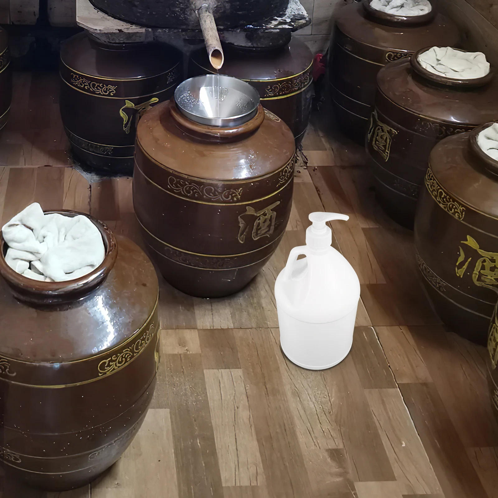 

1 Gallon 4L White Plastic Food Storage Bucket Handle Durable Container Water Milk Cosmetics Oil Shampoo Dispenser Pump Jar