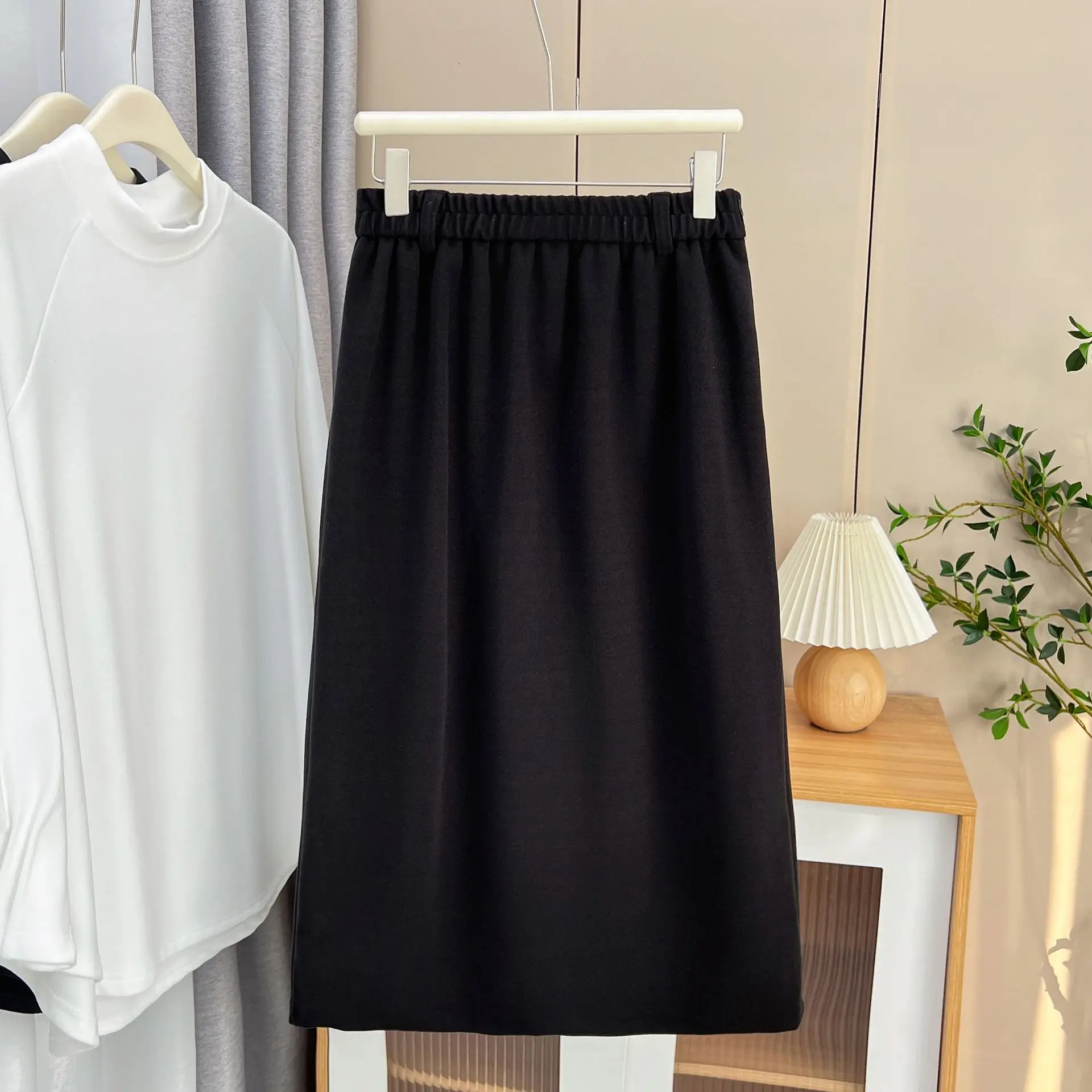 Autumn And Winter 100KG Fashion Pleated Woolen Skirt Plus Size Women\'s Black A-line Skirt 1942