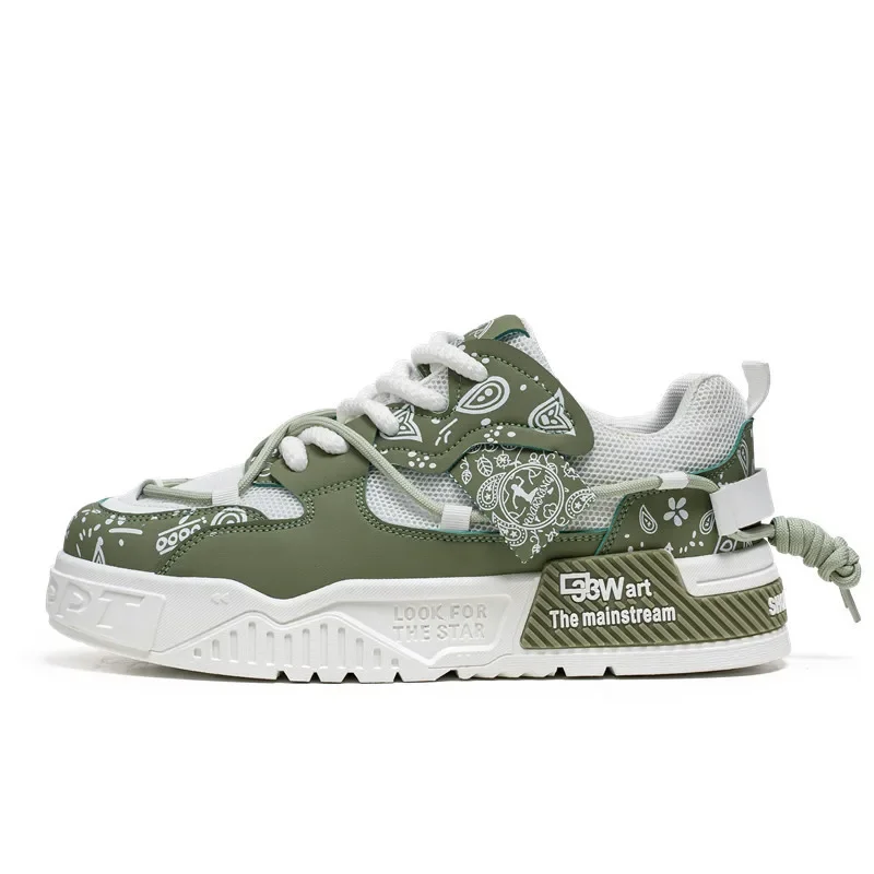 أحذية رجالية عصرية مقاومة للاهتراء أحذية رياضية كاجوال للشباب مع نعل سميك للطلاب على الطراز الكوري أحذية بيضاء ذات وجه شبكي منخفض